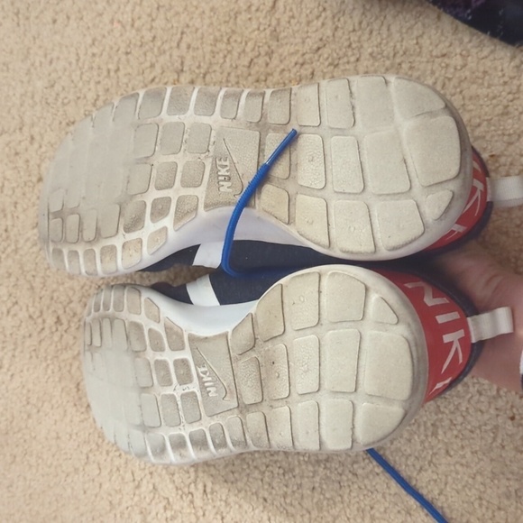 Nike Tech fleece Rosherun NM W SP Size 6 Youth - Picture 8 of 8